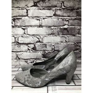 Tsubo Gray Leather Slip On Pump Snake Skin Pump Heels Women Sz 8.5US/39.5EU